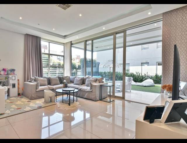 2 BEDROOM APARTMENT FOR SALE IN MORNINGSIDE